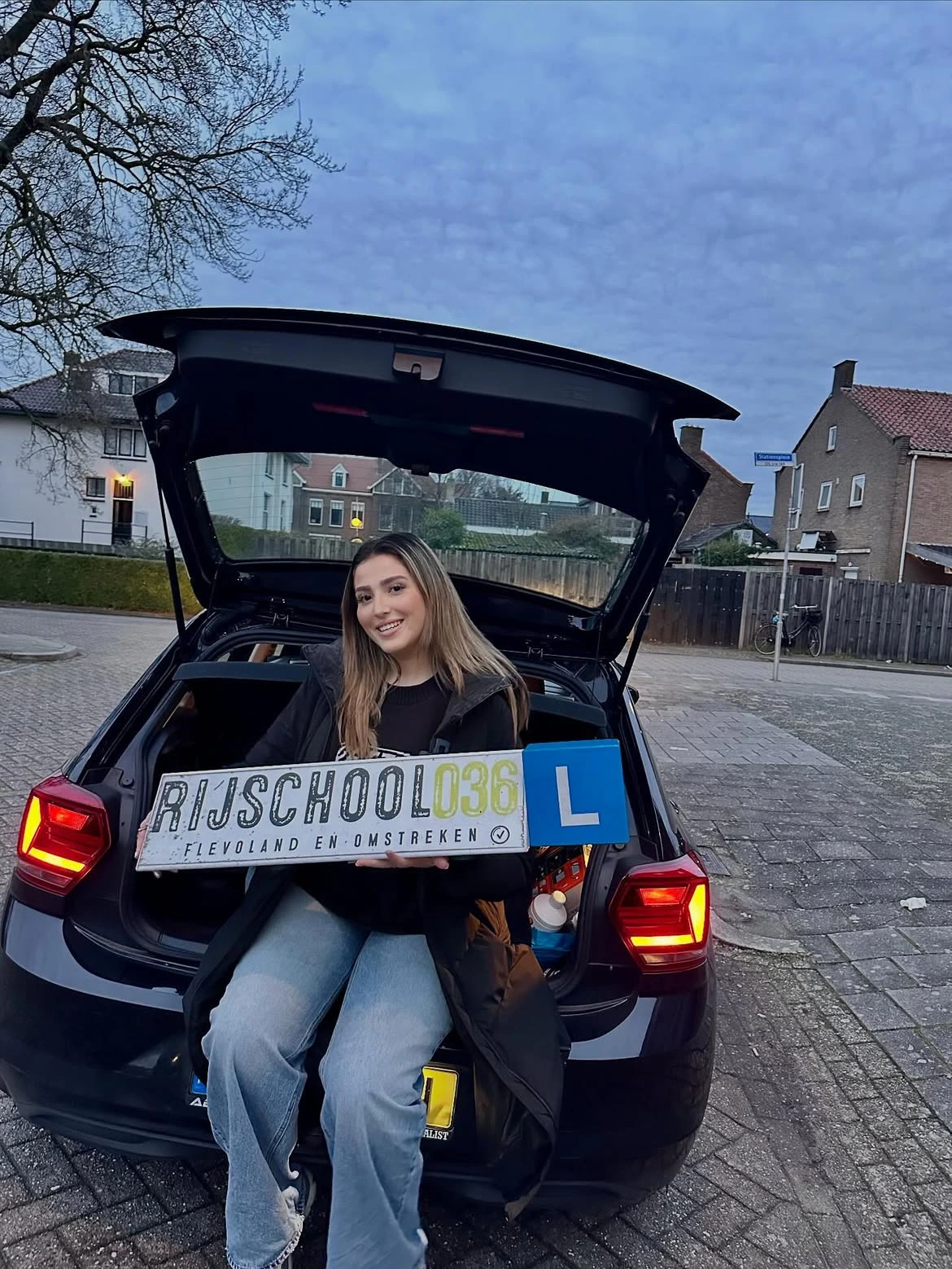 Nesrine, geslaagd bij Rijschool036
